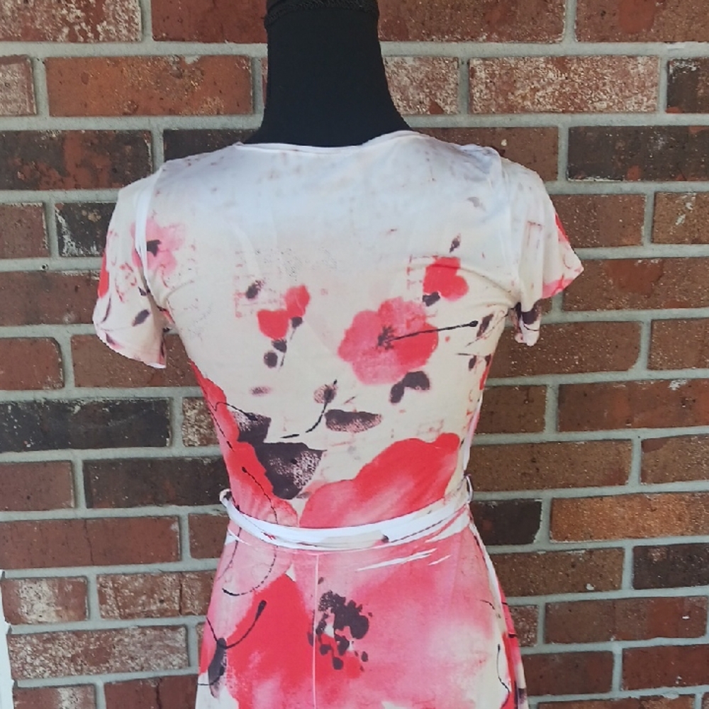 Special 2 For $25 Floral Wrap Dress in Pink and White - Picture 4 of 6